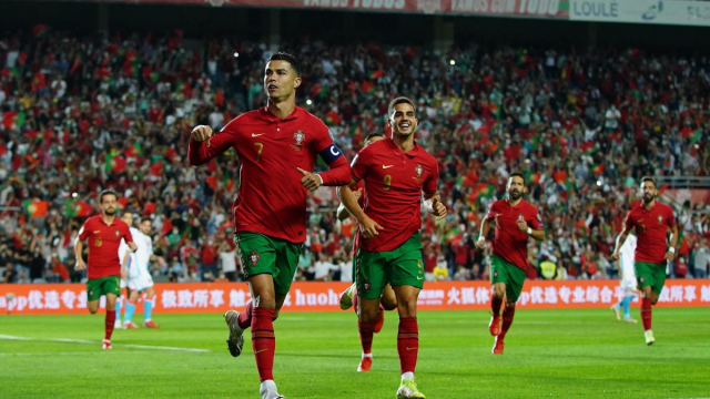 Cristiano Ronaldo Cristiano Ronaldo