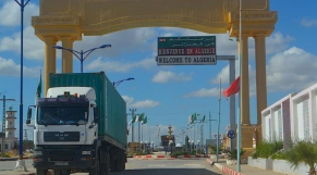 Poste frontalier Algérie-Tunisie