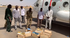 Cover_Vidéo: الجيش السوداني يضبط طائرة خاصة أثناء تهريبها كميات من الذهب