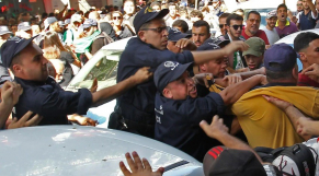 Algérie: Tebboune profite du Covid-19 pour installer une nouvelle ère de répression 