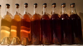 alcool - bouteilles - artisanal