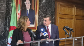 Ministre espagnole de la Transition écologique, Teresa Ribera - son homologue algérien, Mohamed Arkab - Alger.