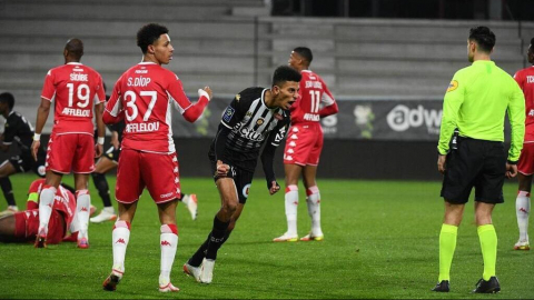 Angers: Azzedine Ounahi, formé à l'académie Mohammed VI, élu "pépite du mois" en Ligue 1