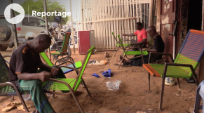 Niger: des handicapés se lancent dans la production de meubles