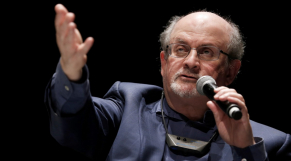 L&#039;auteur britannique Salman Rushdie.