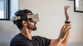 Métavers - Réalité augmentée - Réalité virtuelle - Casque VR - Oculus - Hipster - Immersion réalité virtuelle