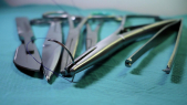 Instruments médicaux et chirurgicaux