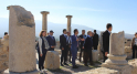 Le secrétaire général de l'ONU, Antonio Guterres, lors de sa visite au site archéologique de Volubilis