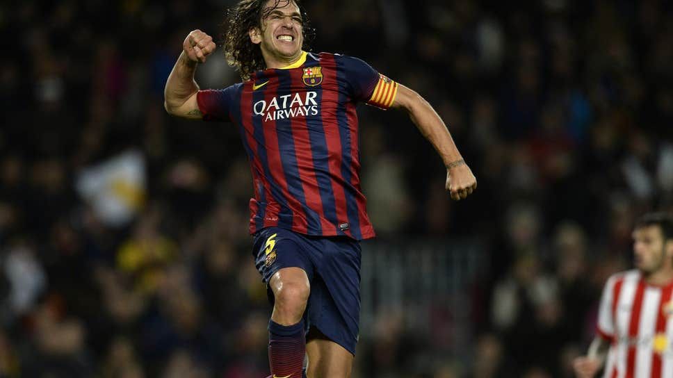 L'image du jour. L'hommage de Maradona à la légende Puyol