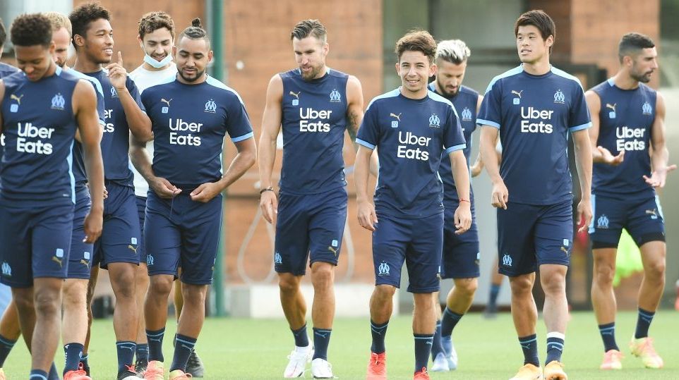 Foot le match d'ouverture de la Ligue 1 reporté après des cas positifs