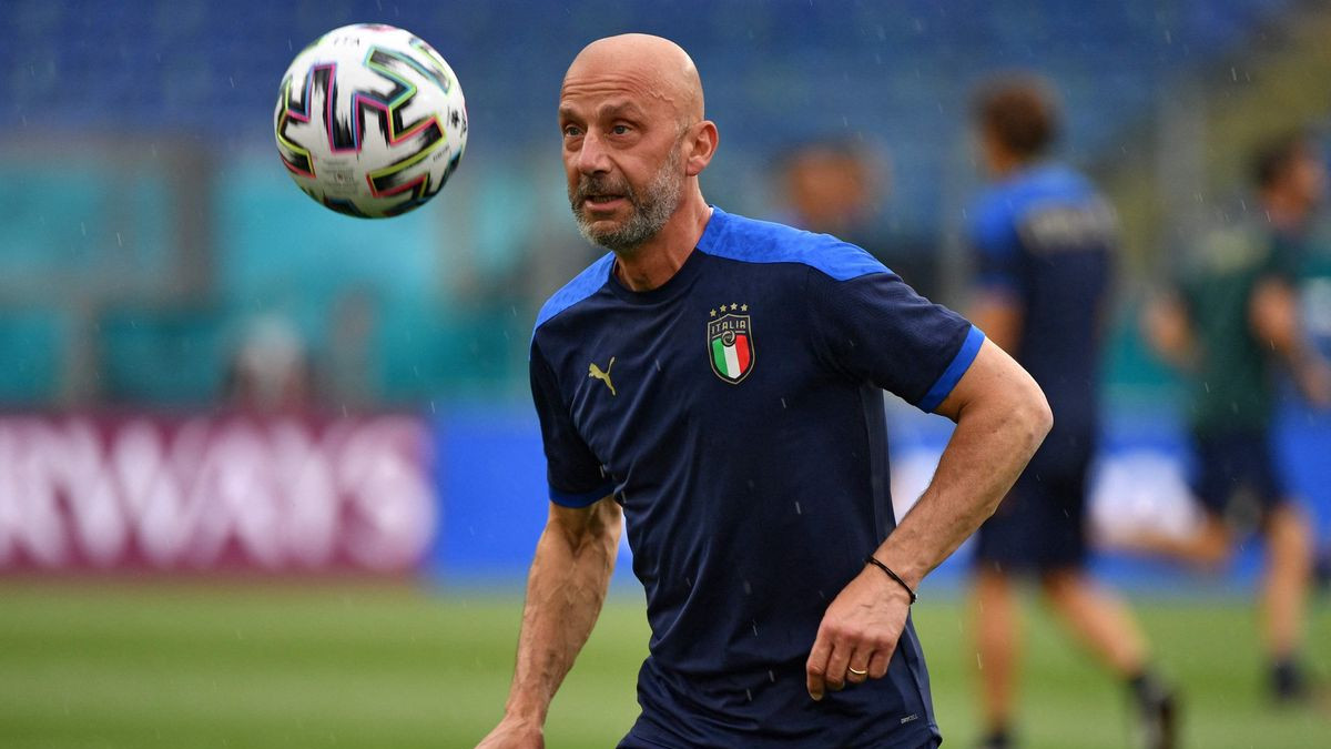 Foot Lex Attaquant Italien Gianluca Vialli Est Décédé