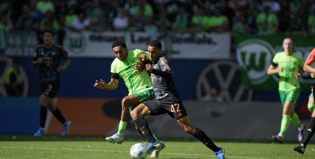 Bayern gewinnt trotz Schrecken in Wolfsburg